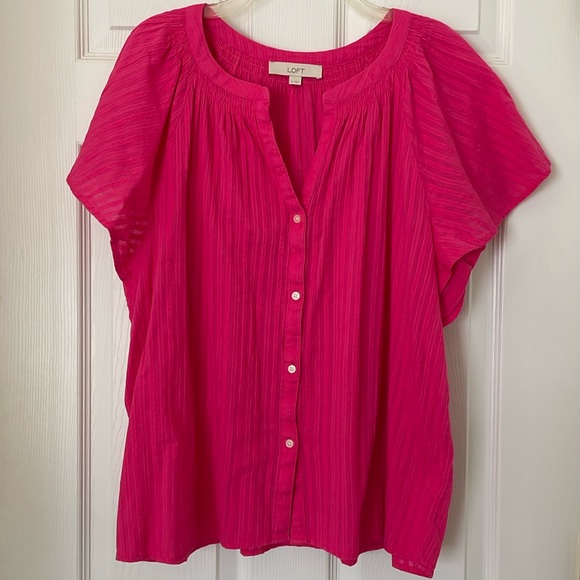 Loft Short Sleeve Flutter Sleeve Button Front Top - Picture 1 of 5